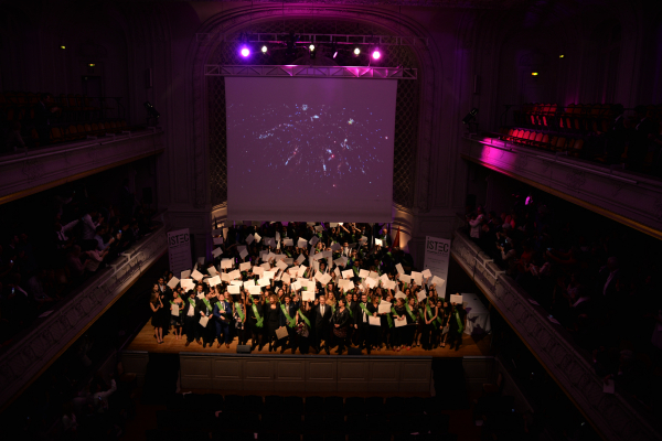 Découvrez la vidéo de la Remise des Diplômes à la Salle Gaveau ! 