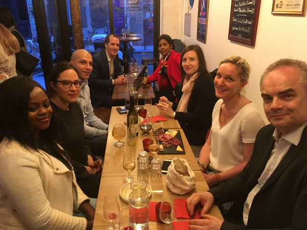 Afterwork Passeurs/Etudiants à la Curieuse Compagnie, bar à vin ouvert par Arthur PEDUZZI et Nicolas GAVILLET, diplômés de la promo 2012